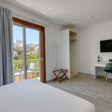 Valley View - Private With Balcony By Sf Homes R4 *
