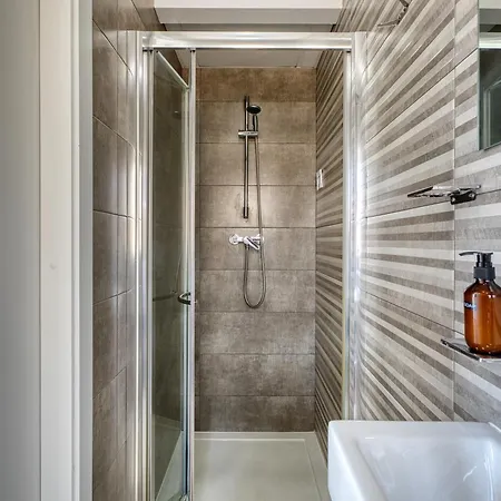 公寓 Valley View - Private With Balcony By Sf Homes R4 *