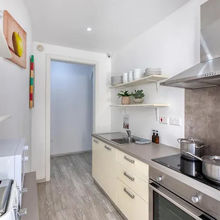 公寓 Valley View - Private With Balcony By Sf Homes R4
